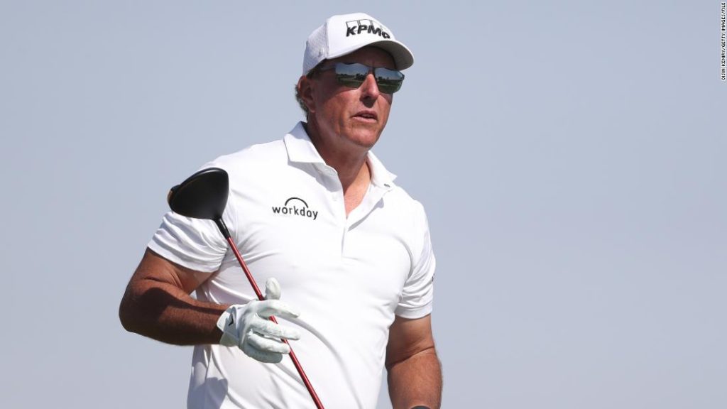 Phil Mickelson: Il giocatore di golf si è scusato per i commenti sul tour sostenuto dall'Arabia Saudita dicendo che era non pubblicabile.