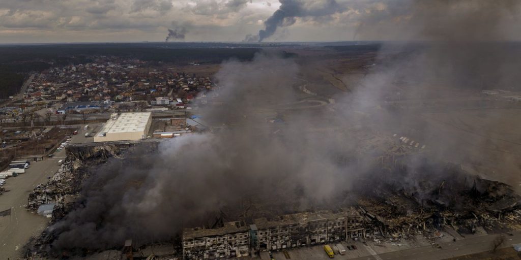 La Russia bombarda obiettivi civili ucraini prima dei colloqui