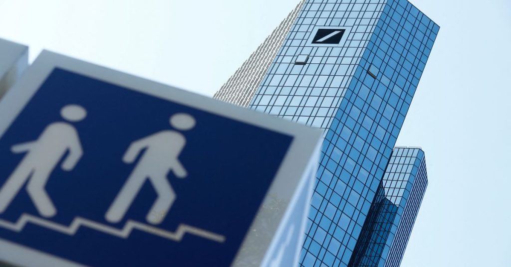 Deutsche Bank chiude in Russia, inverte la rotta dopo il contraccolpo