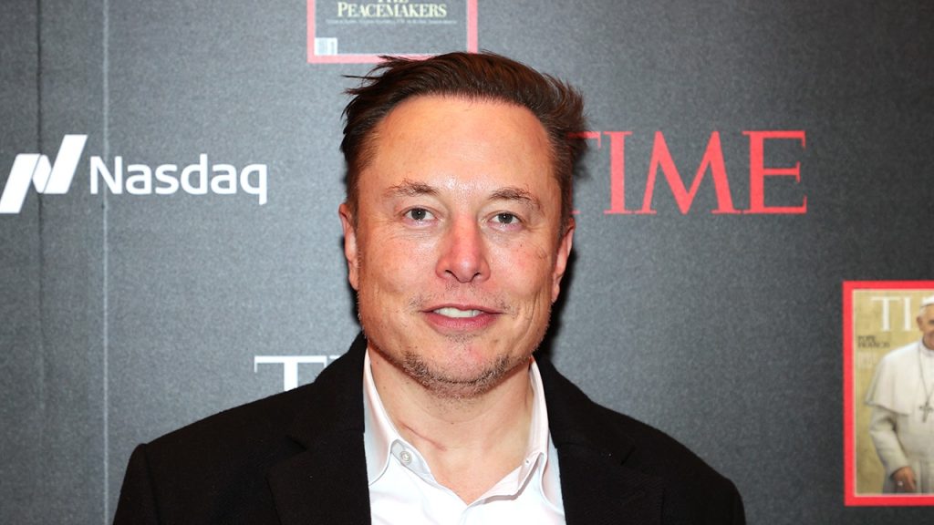 Elon Musk afferma che Starlink non vieterà i media statali russi in Ucraina: "Mi dispiace essere assolutamente libero di parola"