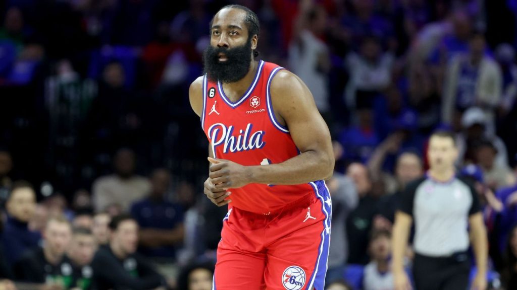 La star scontenta dei 76ers James Harden sbatte contro il bugiardo Daryl Morey