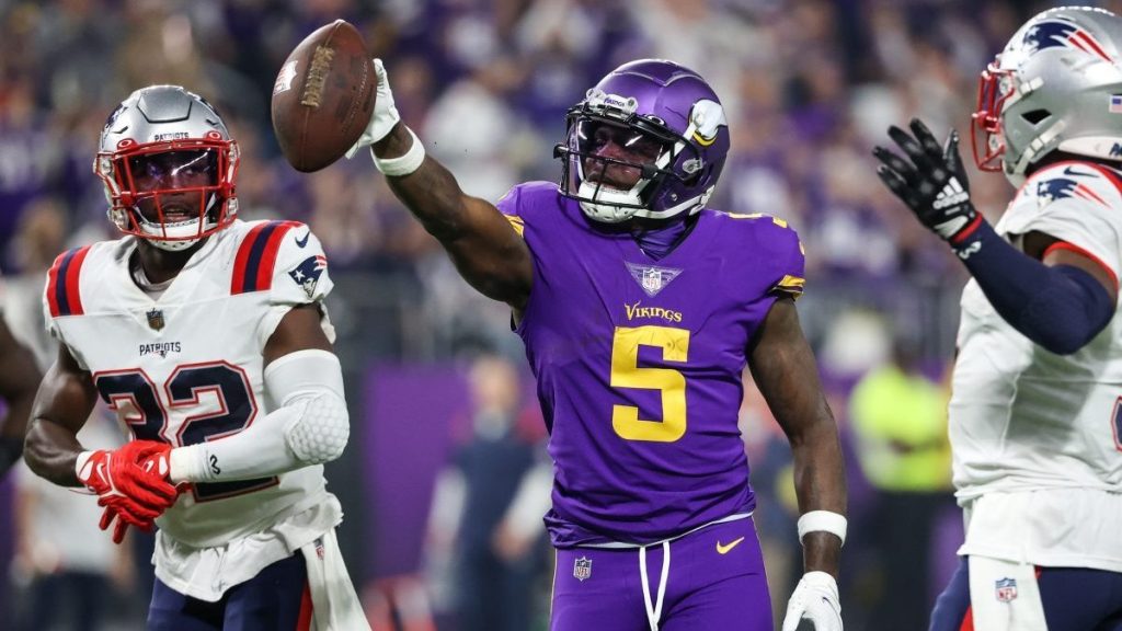 I Patriots ingaggiano l'ex WR dei Vikings Jalen Reagor come allenatore - NBC Sports Boston