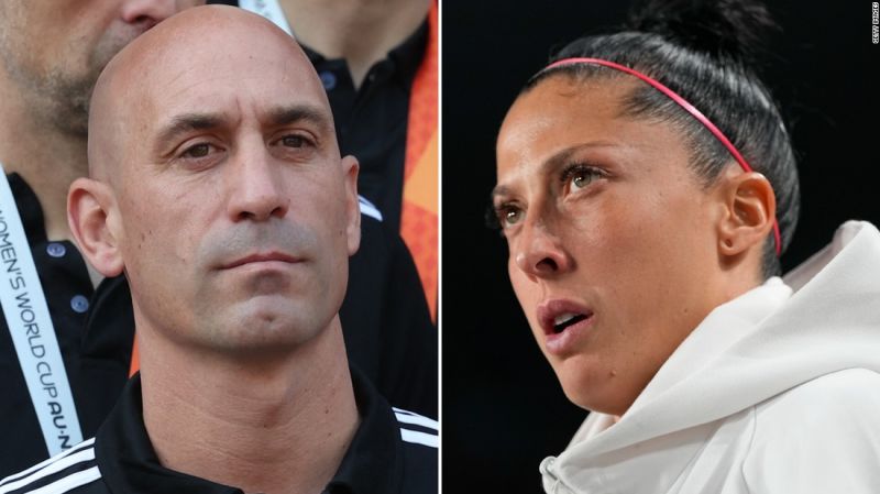 Luis Rubiales: la calciatrice spagnola Jennifer Hermoso ha presentato una denuncia formale per un bacio indesiderato