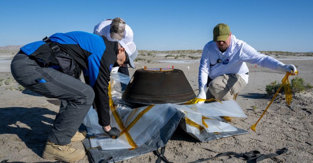 Un campione di asteroide della NASA viene paracadutato in sicurezza nel deserto dello Utah