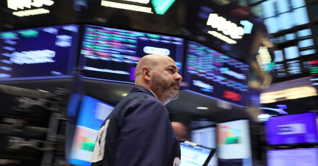 Wall Street la prossima settimana è nervosa Gli investitori azionari statunitensi tengono d'occhio un mercato del Tesoro schiumoso mentre la Fed si avvicina