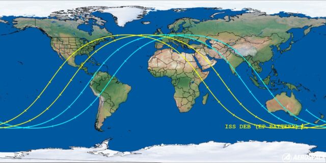 Questa mappa mostra il percorso della piattaforma di spedizione non orientata attorno alla Terra nell'arco di un periodo di sei ore venerdì.  Rientrò nell'atmosfera vicino a Cuba in direzione sud-ovest-nordest.