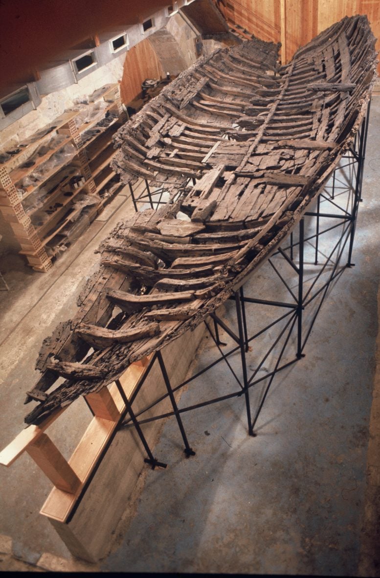 Resti dello scafo della nave Kyrenia