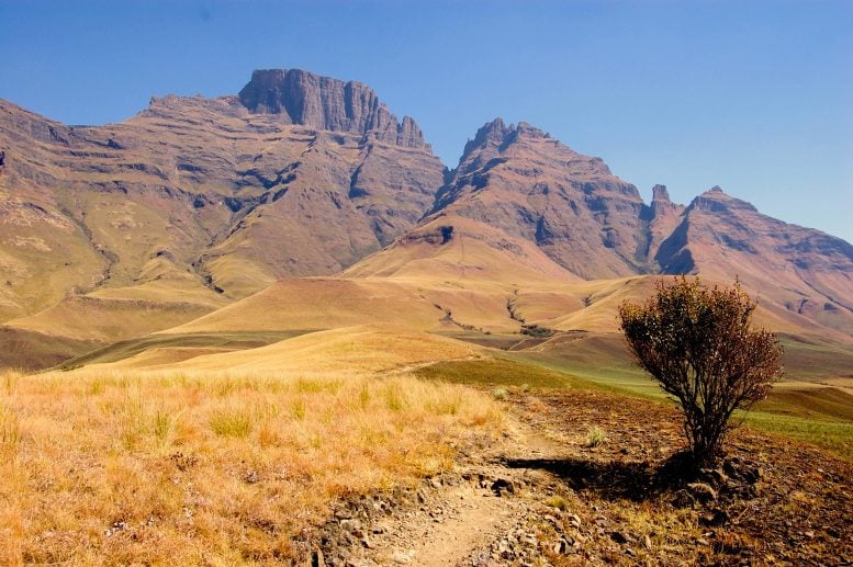 Scogliere di Drakensberg in Sud Africa