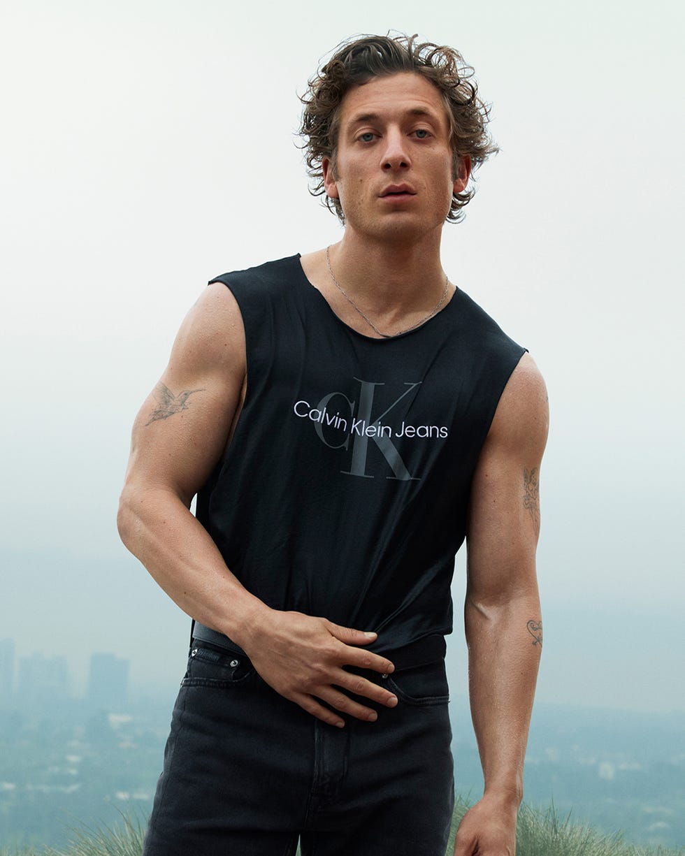 Jeremy Allen White per Calvin Klein